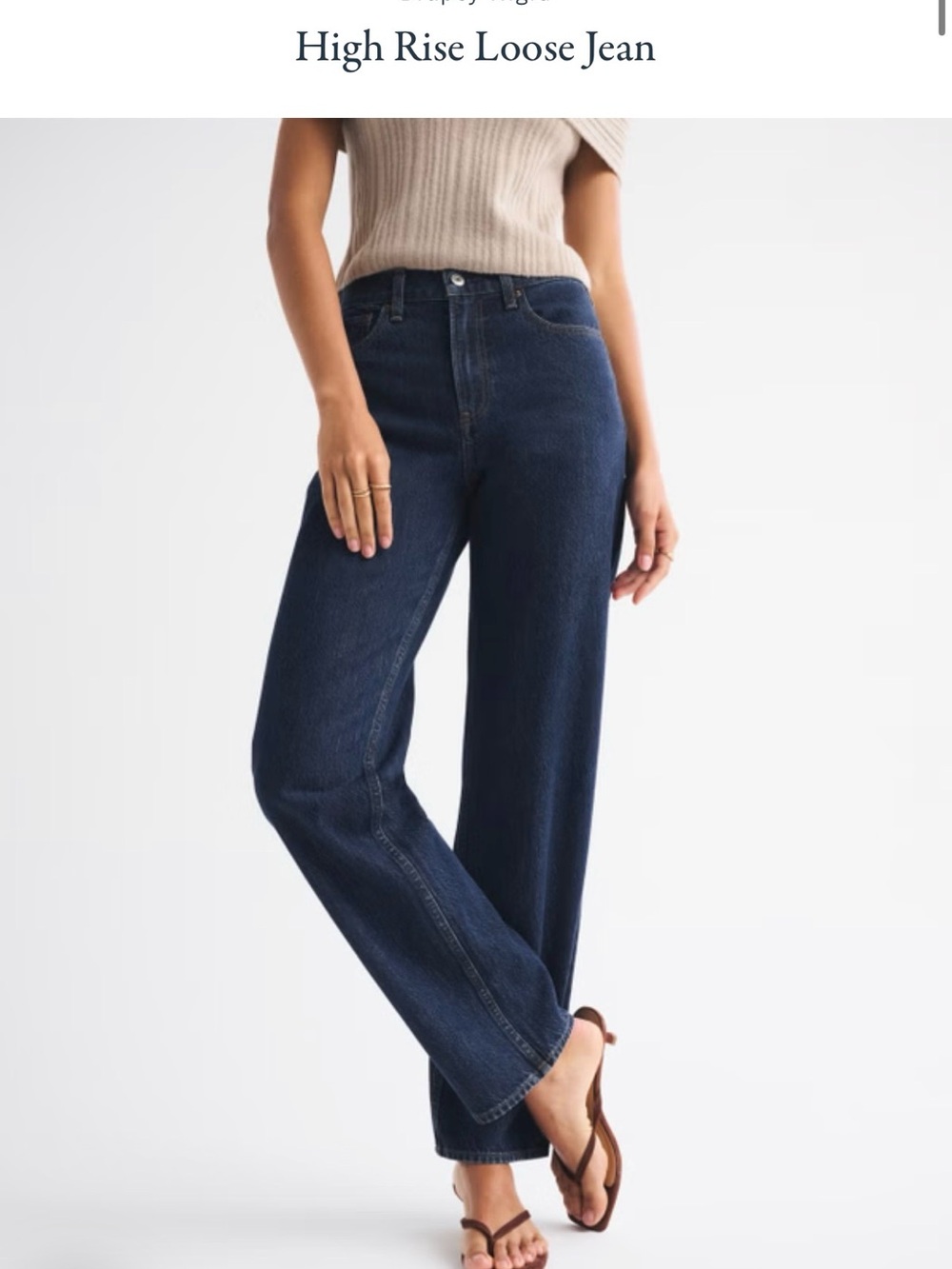 Abercrombie High Rise Loose Straight Leg Womens Jeans 25L / 0L